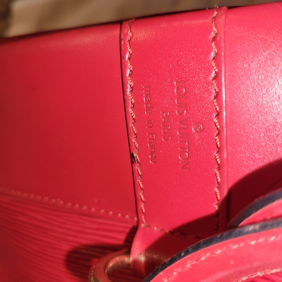 ♥️RARE LOUIS VUITTON EPI RED RANDONNEE PM - COLLECTOR'S CONDITION - Picture 10 of 17
